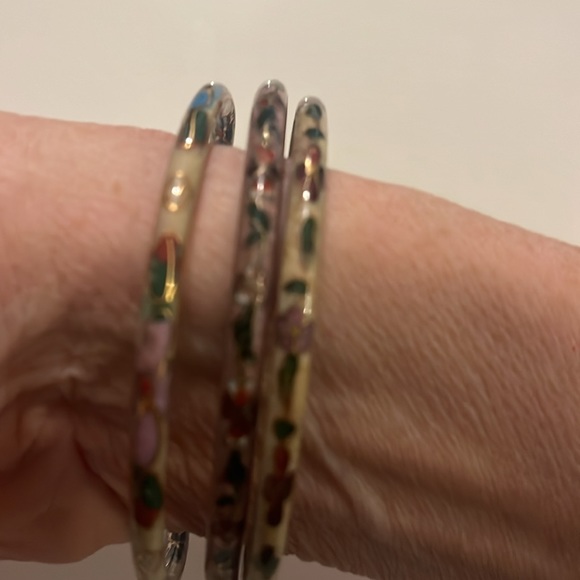 Vintage Cloisonné bangle trio in cream and mauve Set of 3 - Picture 4 of 4